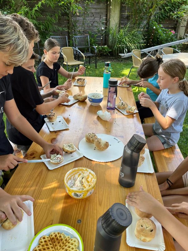 292021483_1650870025292405_3536996767050511603_n