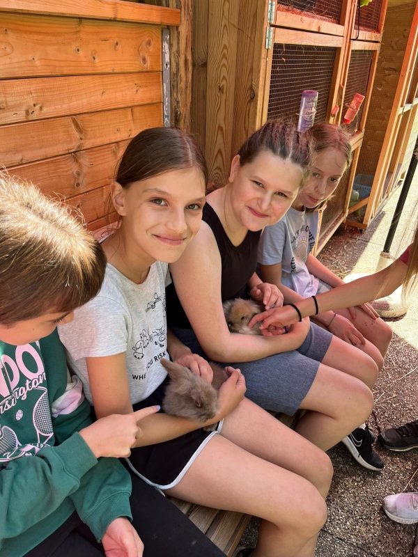 292027915_1650869998625741_2665762087155111516_n