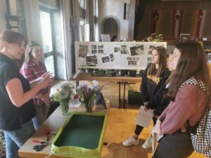 345928760_1200493247299910_6378451381313482504_n